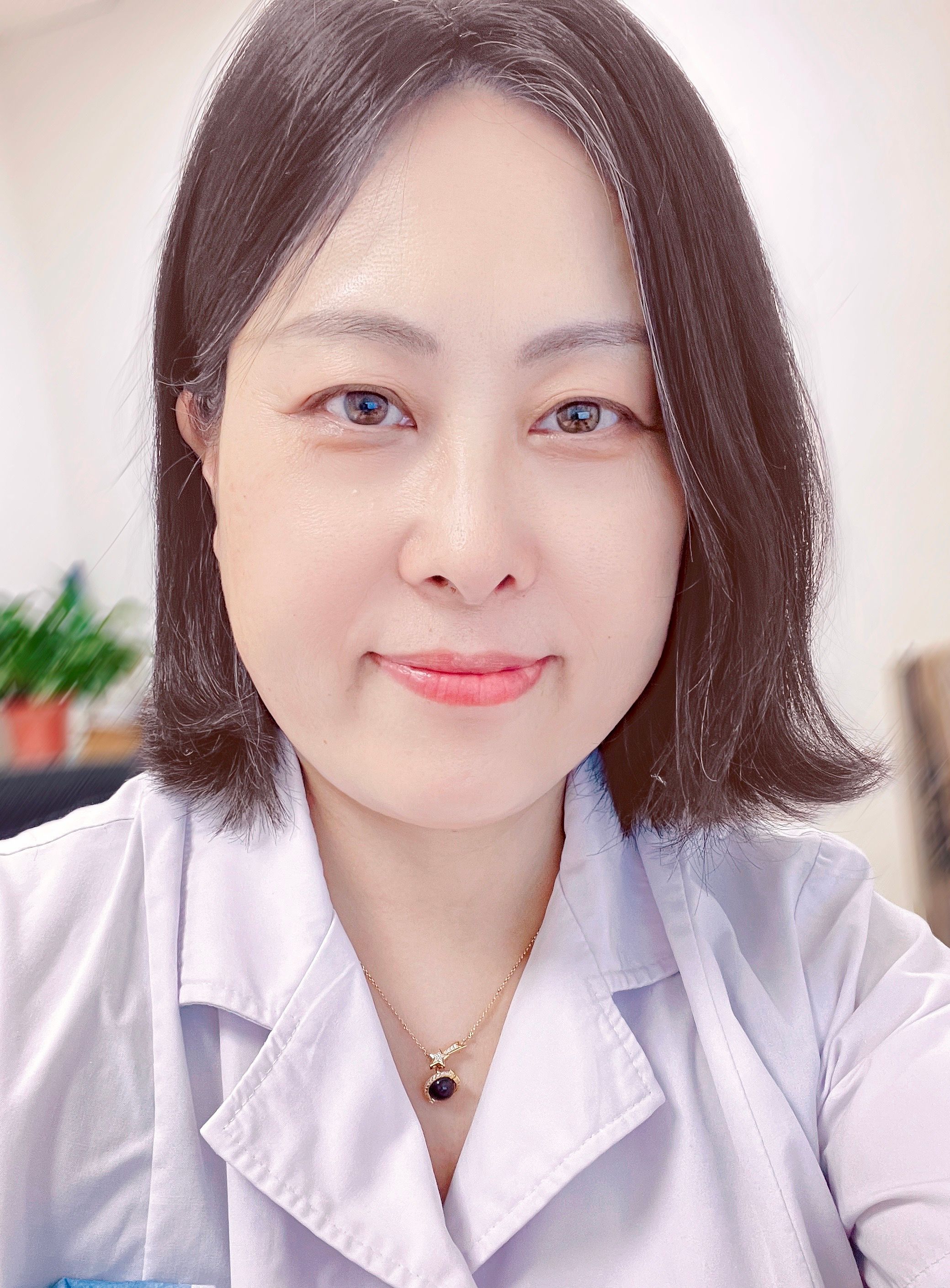 张玥头像
