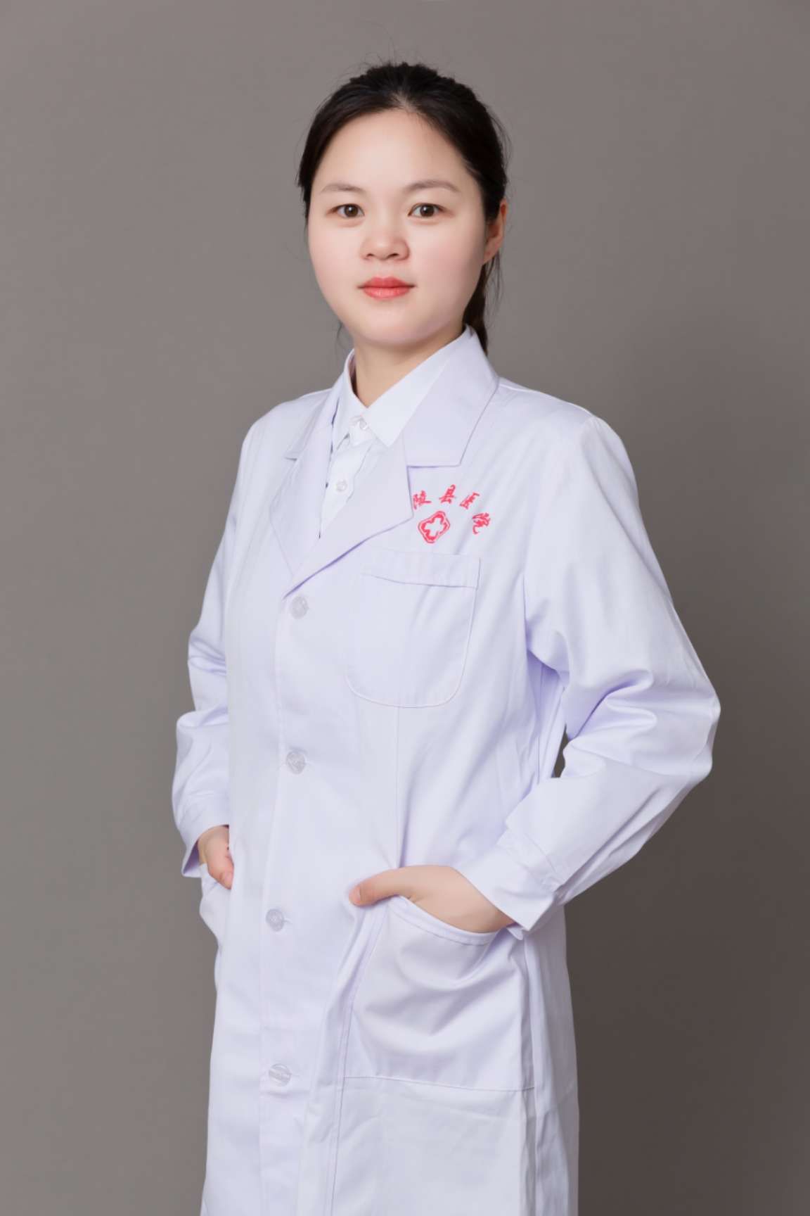 张国美头像