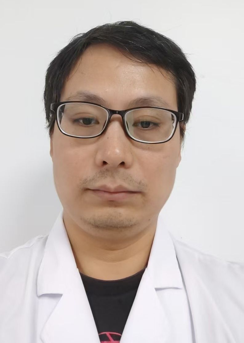杨玉龙头像