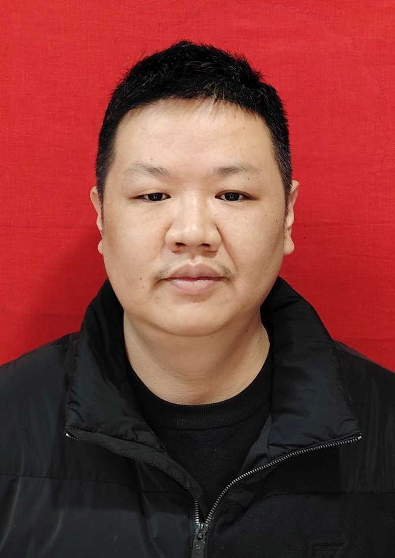 巢劲松头像