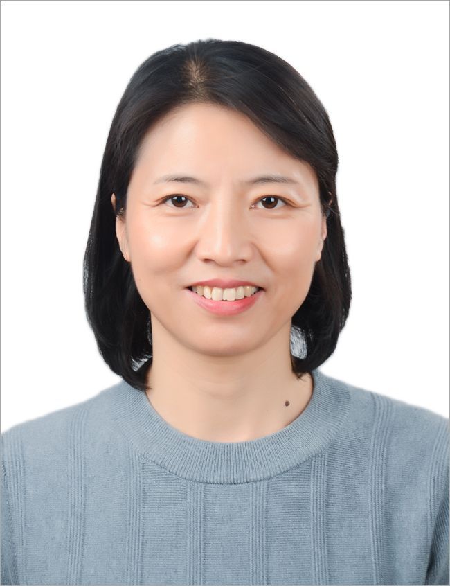 严海莹头像