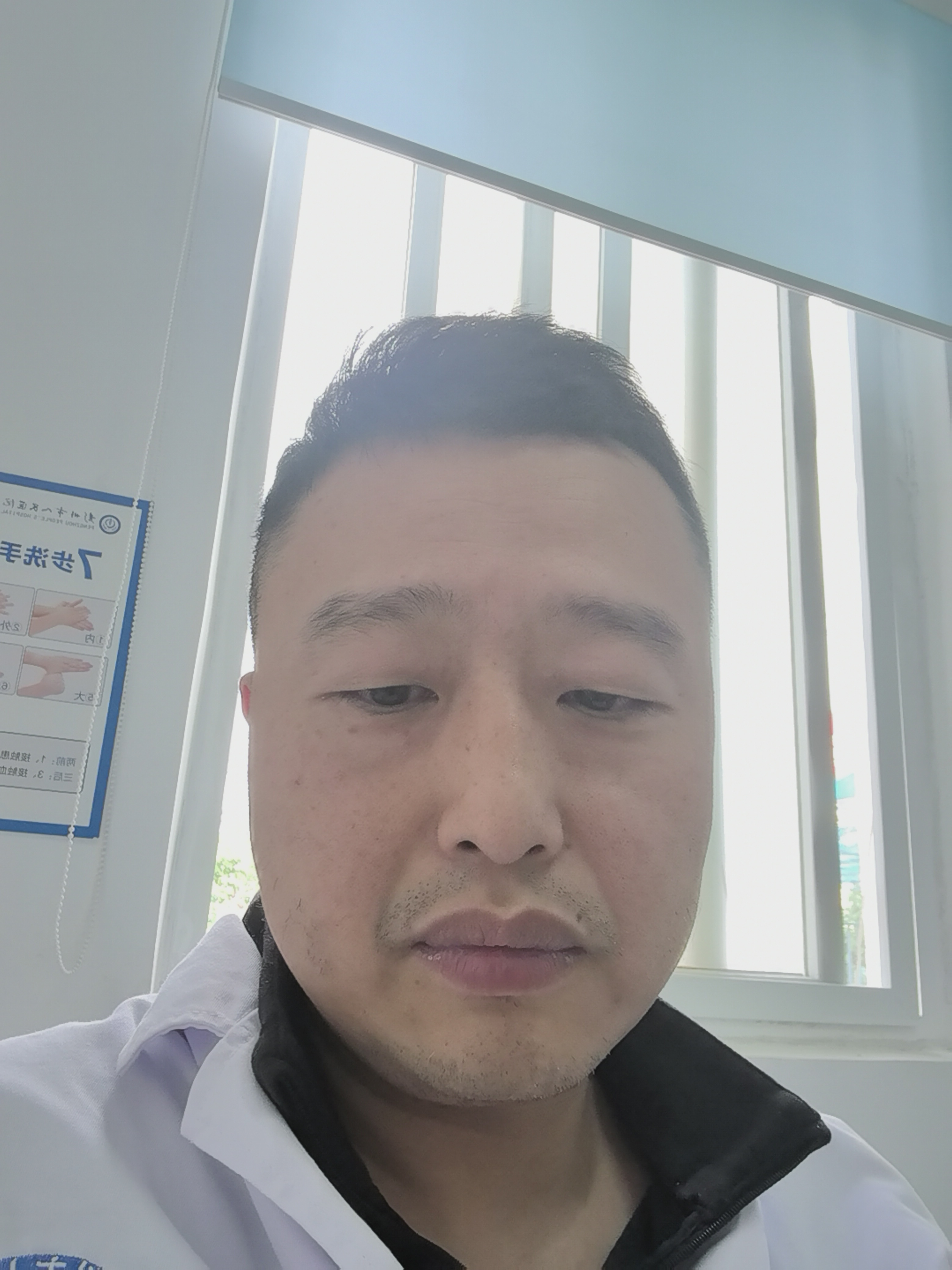 王卫头像