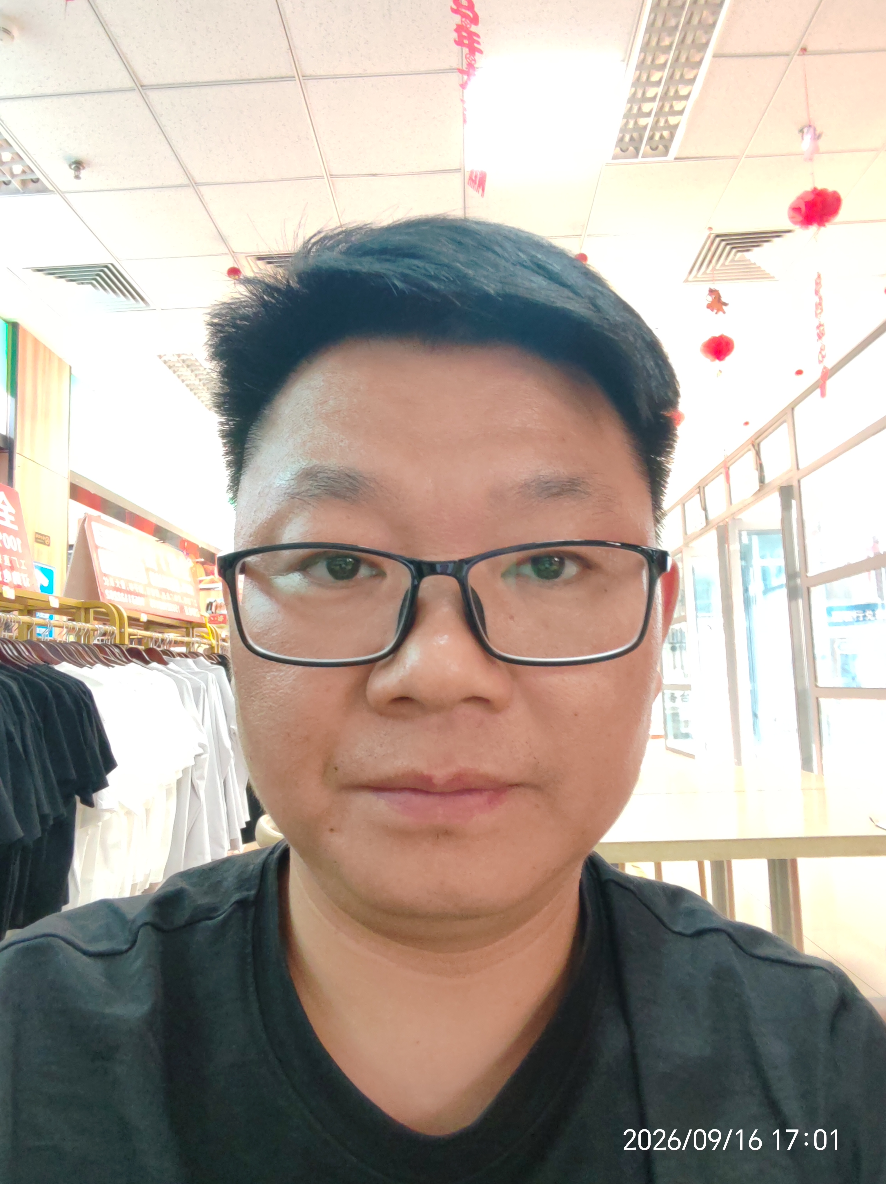 韦新志头像
