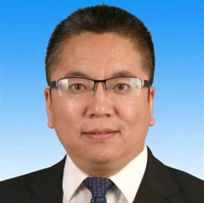 侯武刚头像