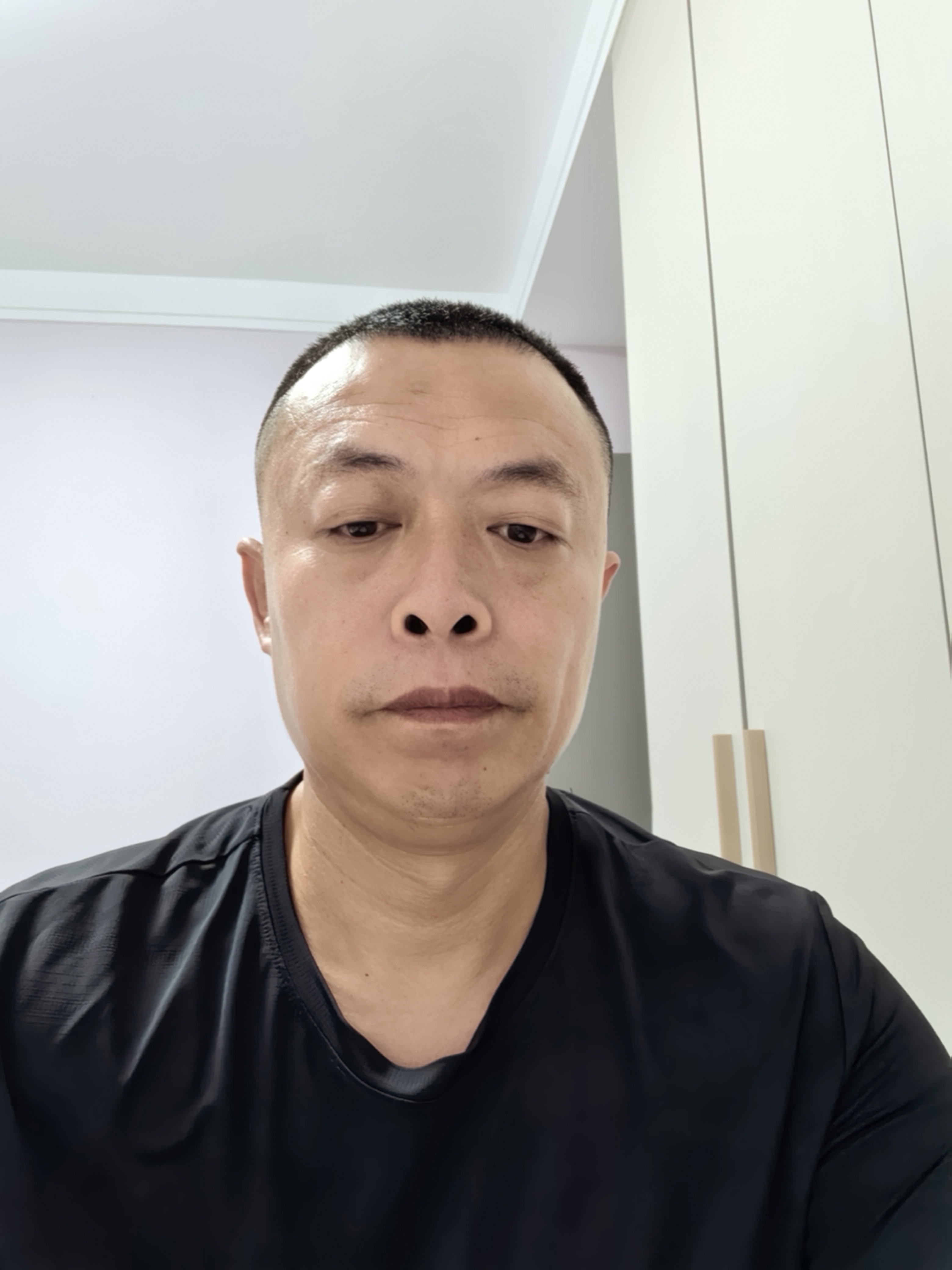 玄立强头像