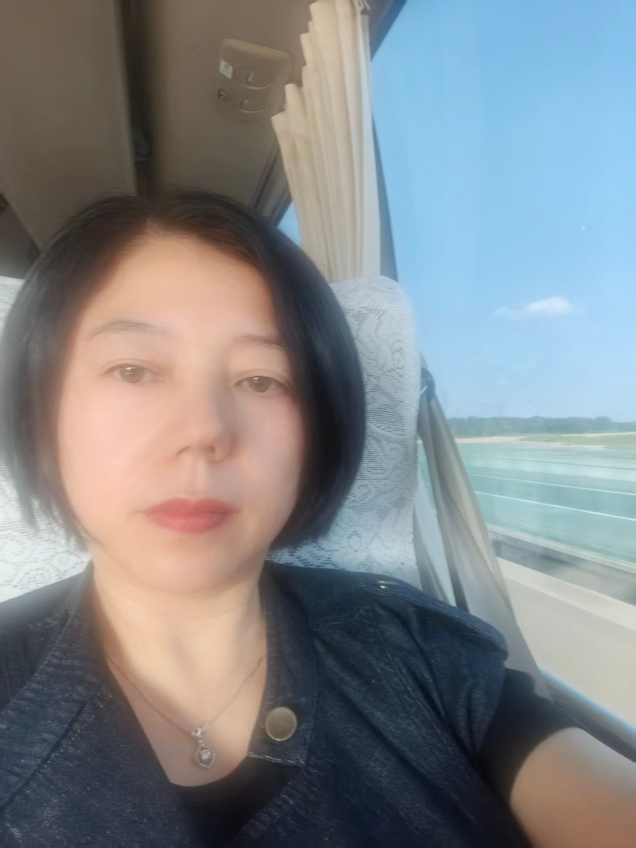 张云芬头像