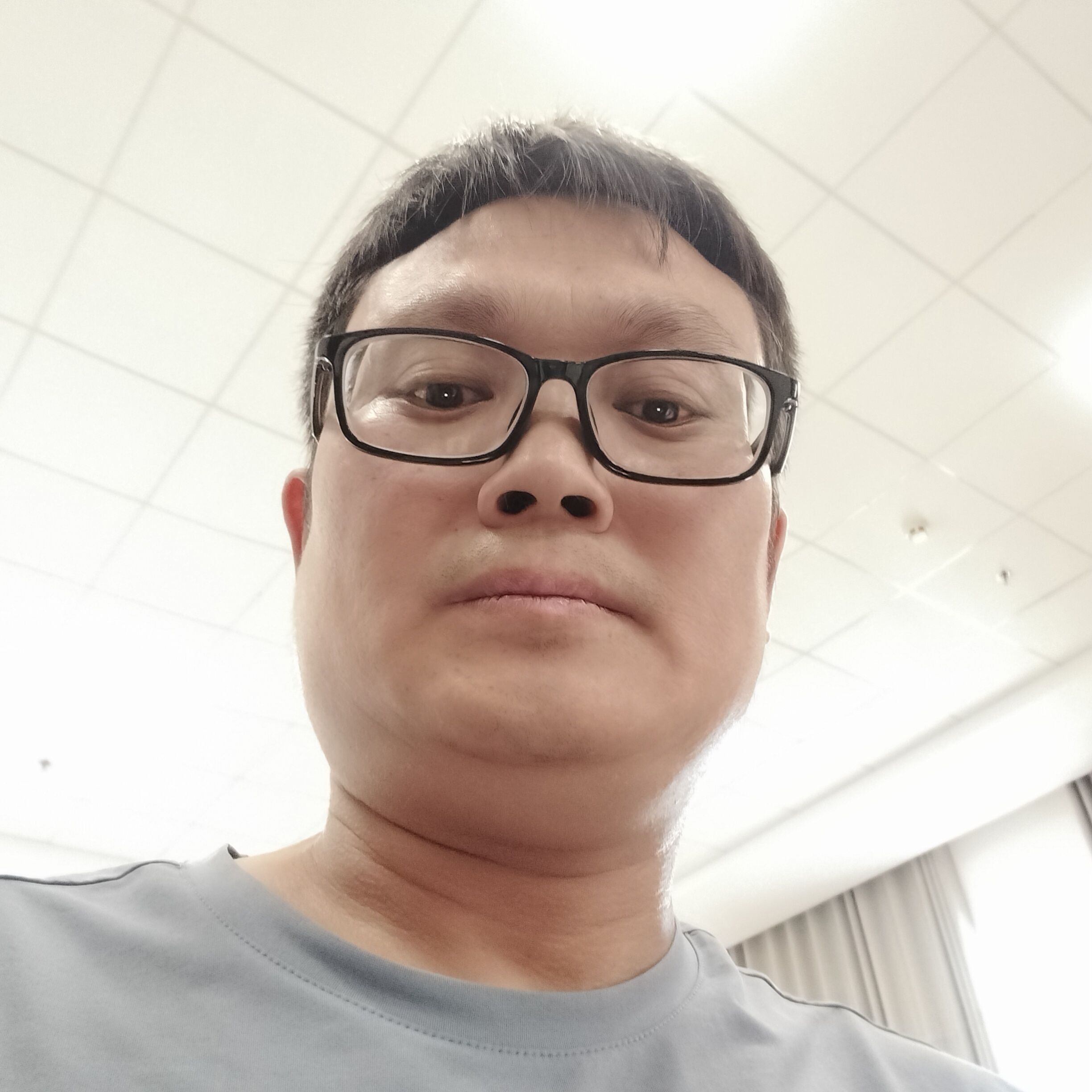 江前军头像