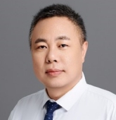 雷春涛头像