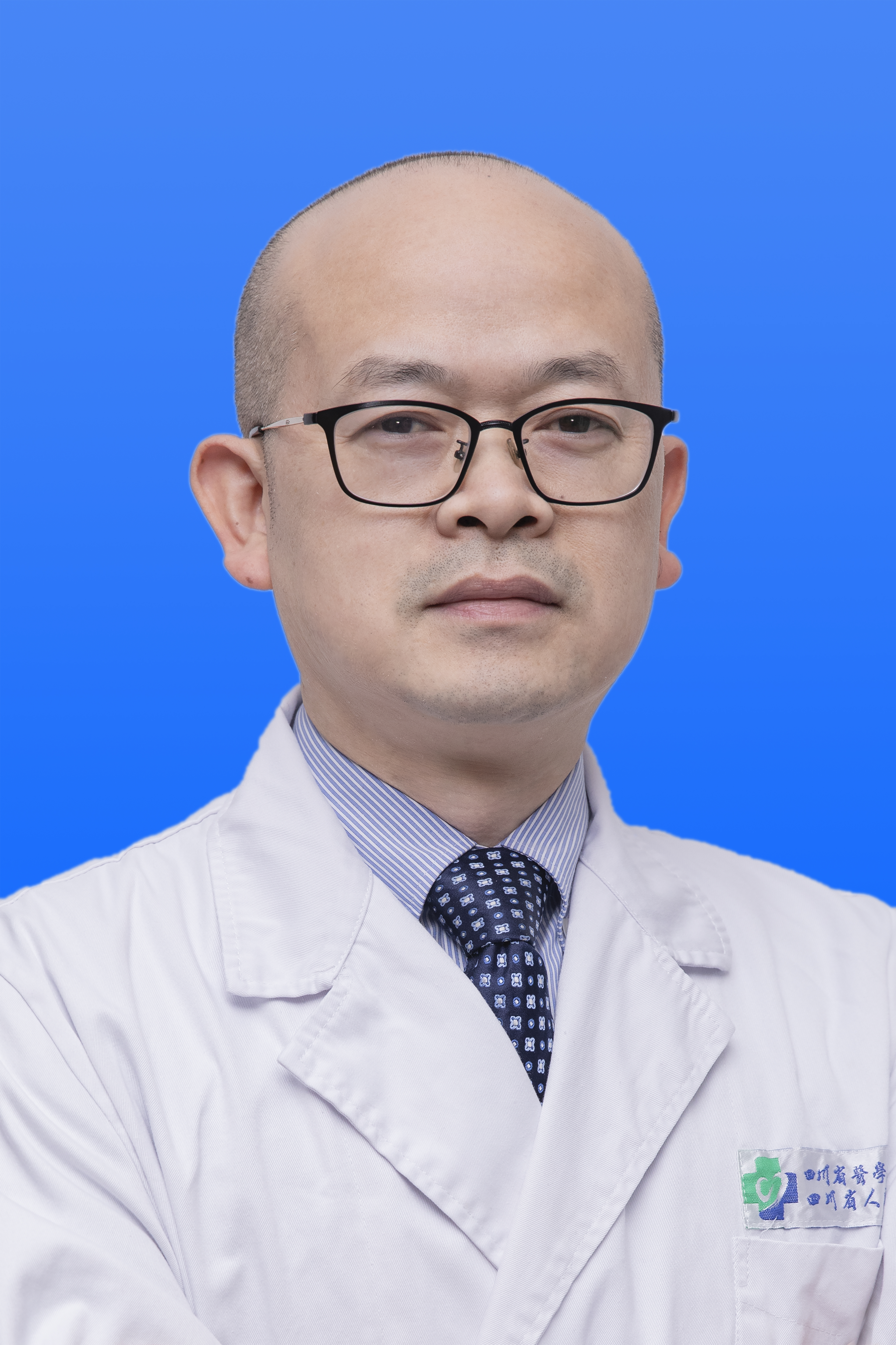 袁红头像