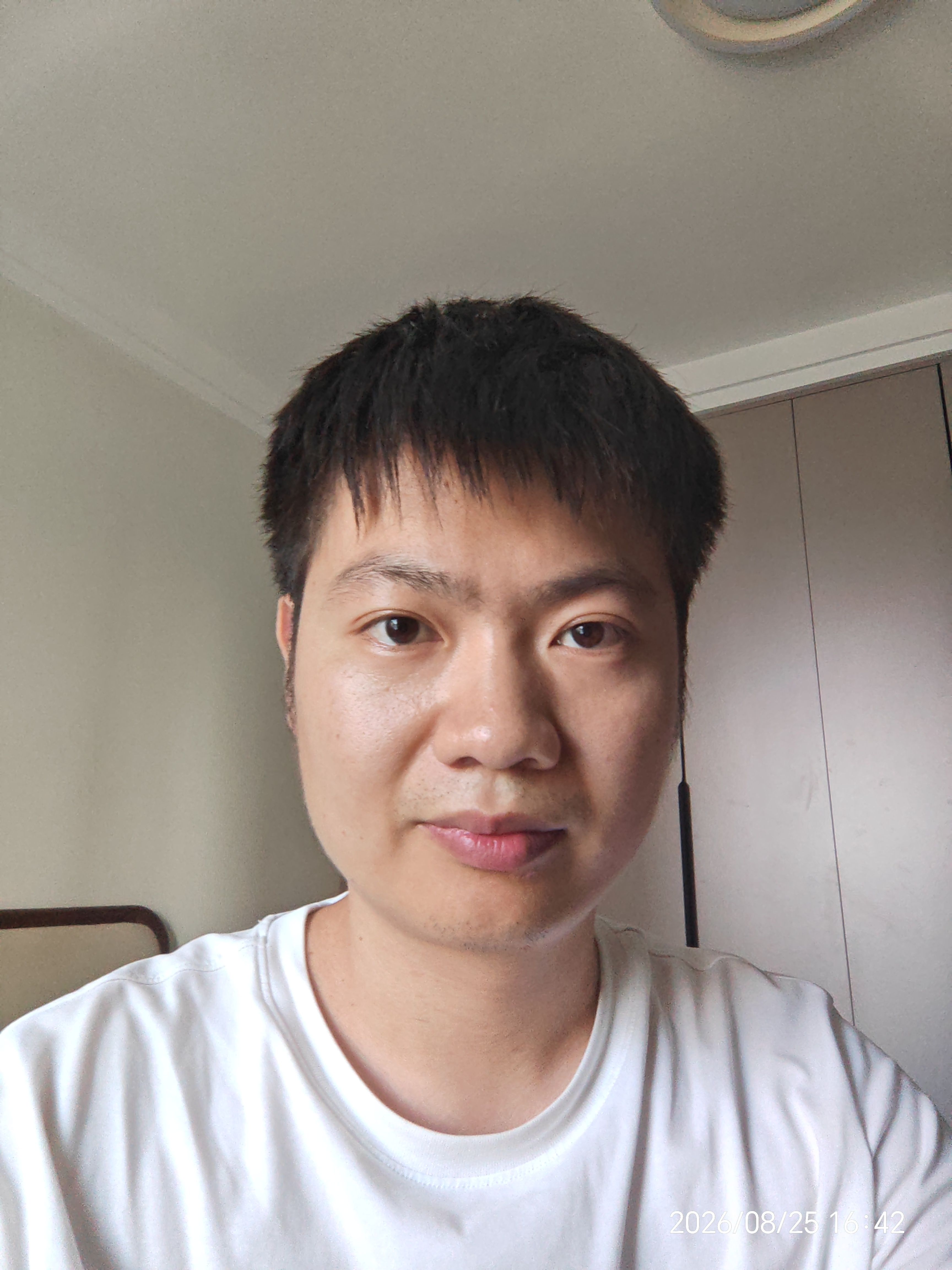 王博头像