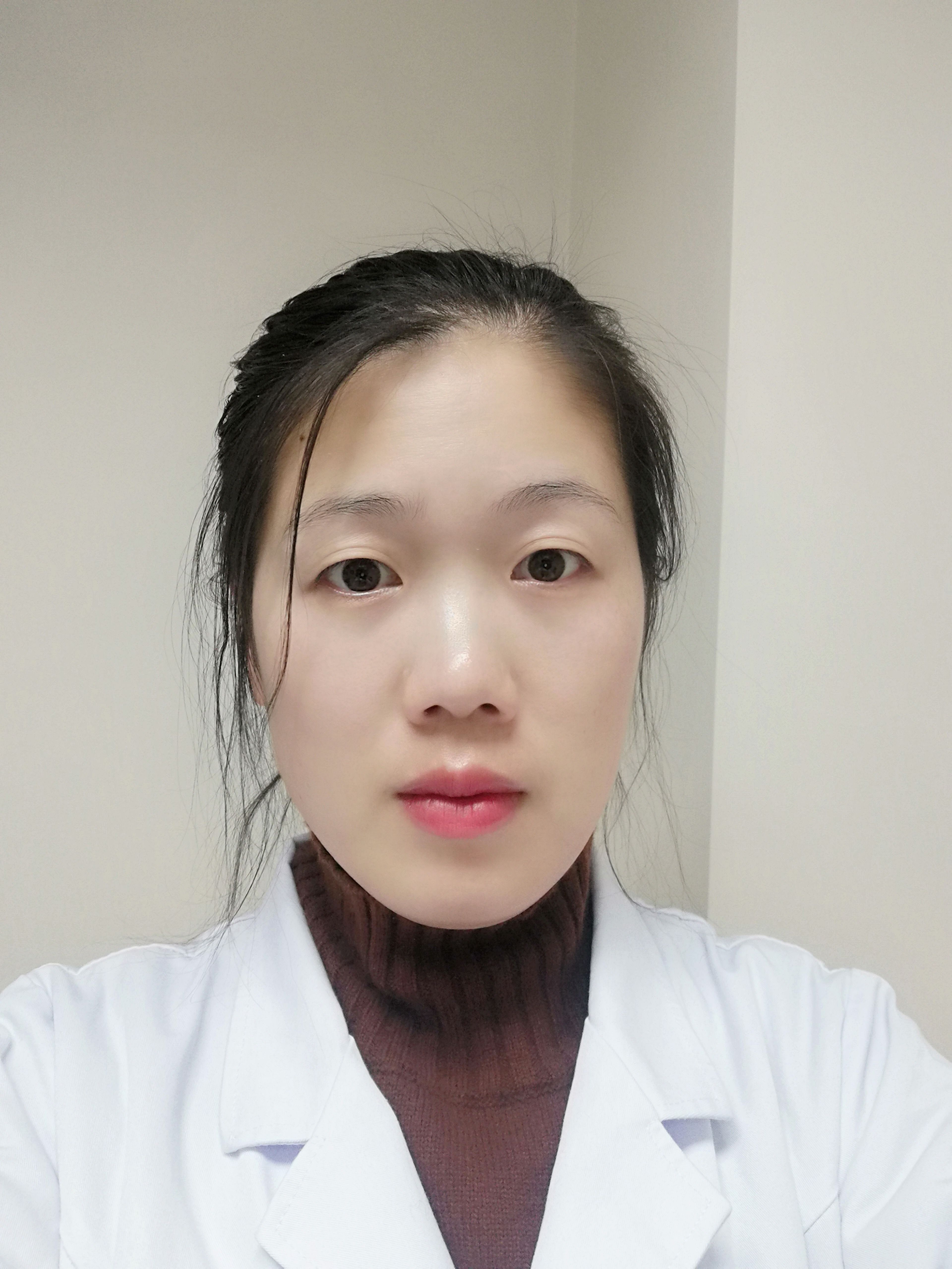 常倩头像