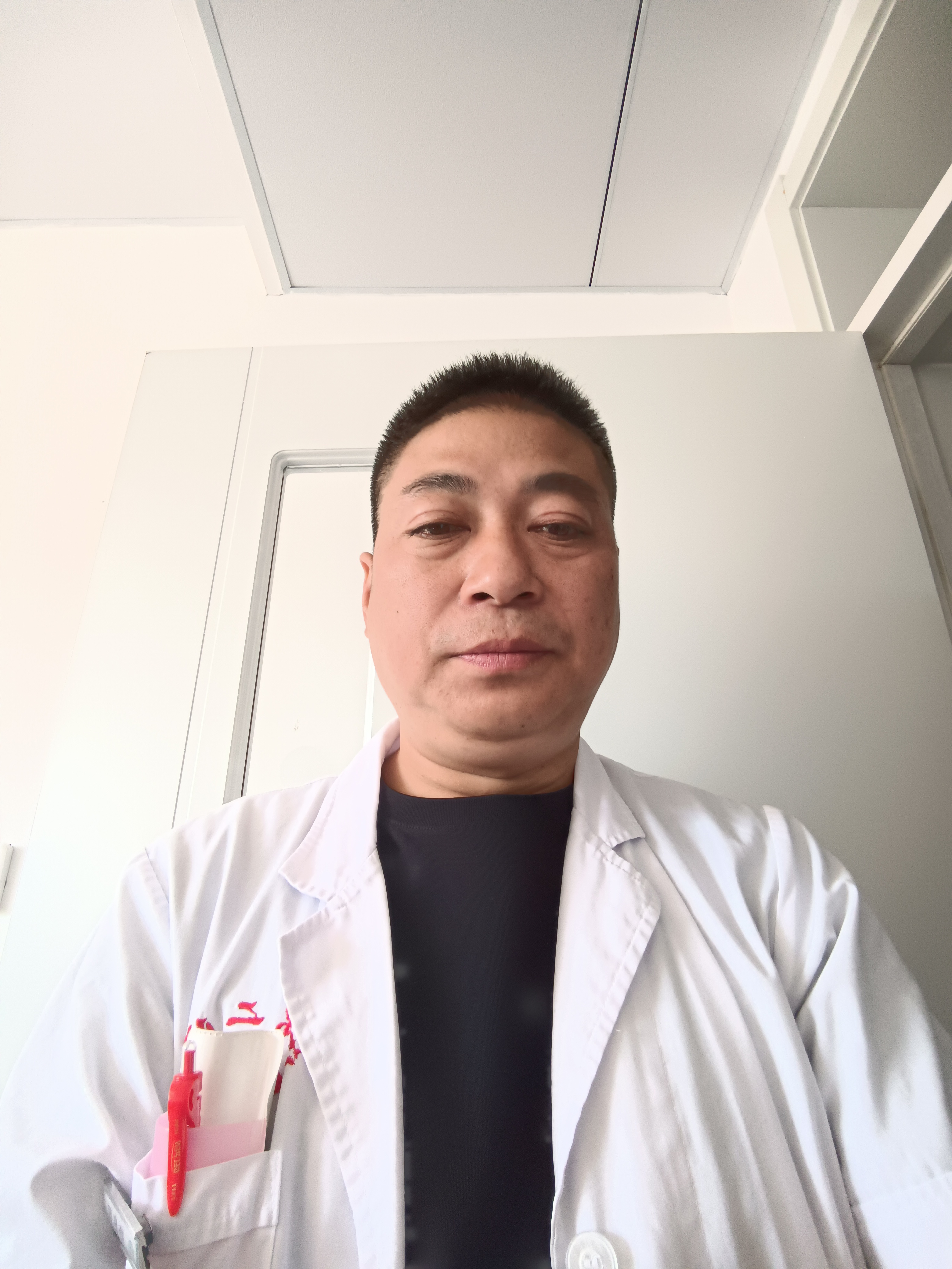 杨密国头像