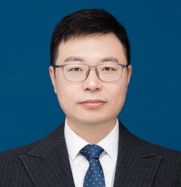 闫坤龙头像