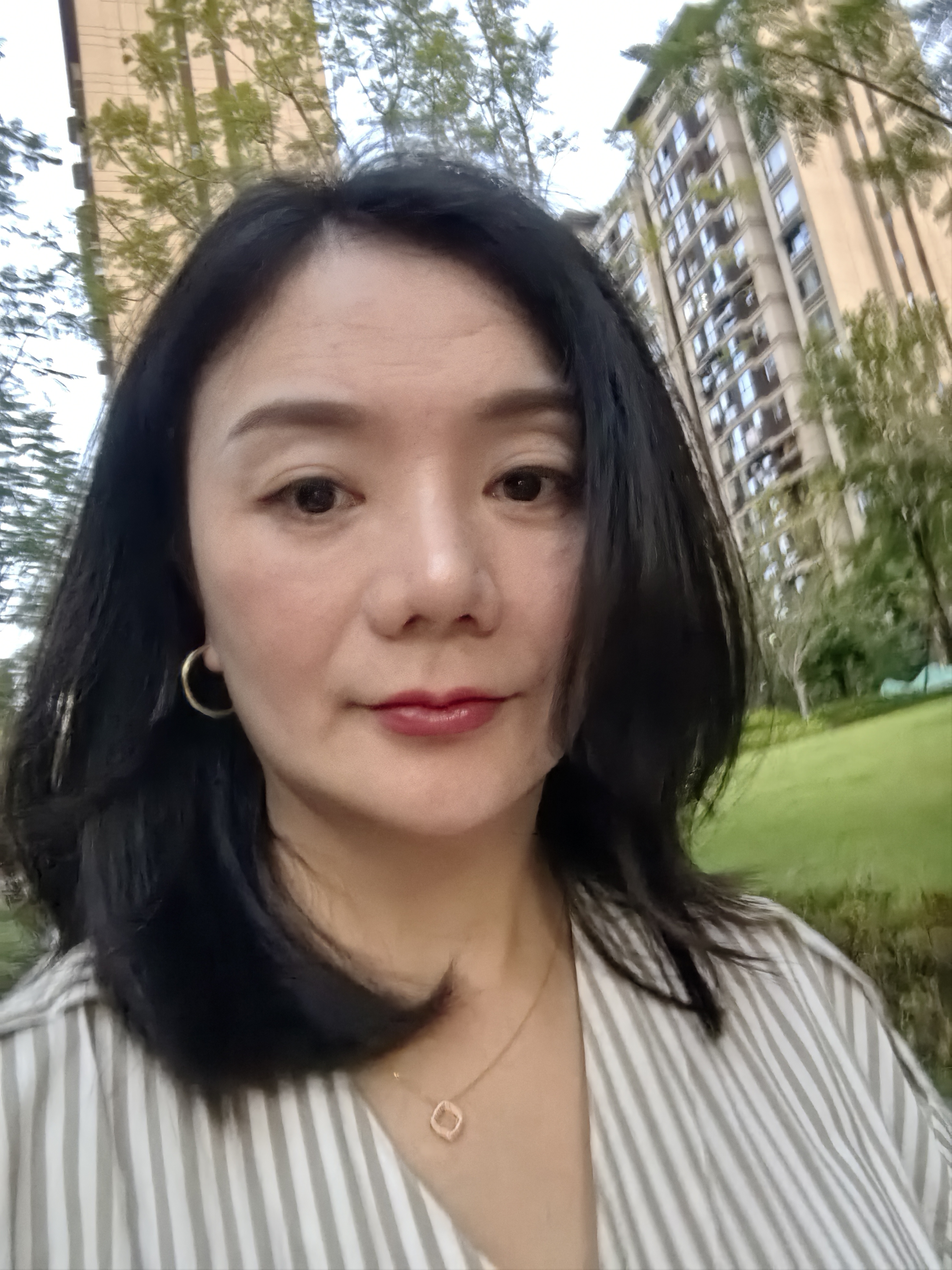 龚琴头像