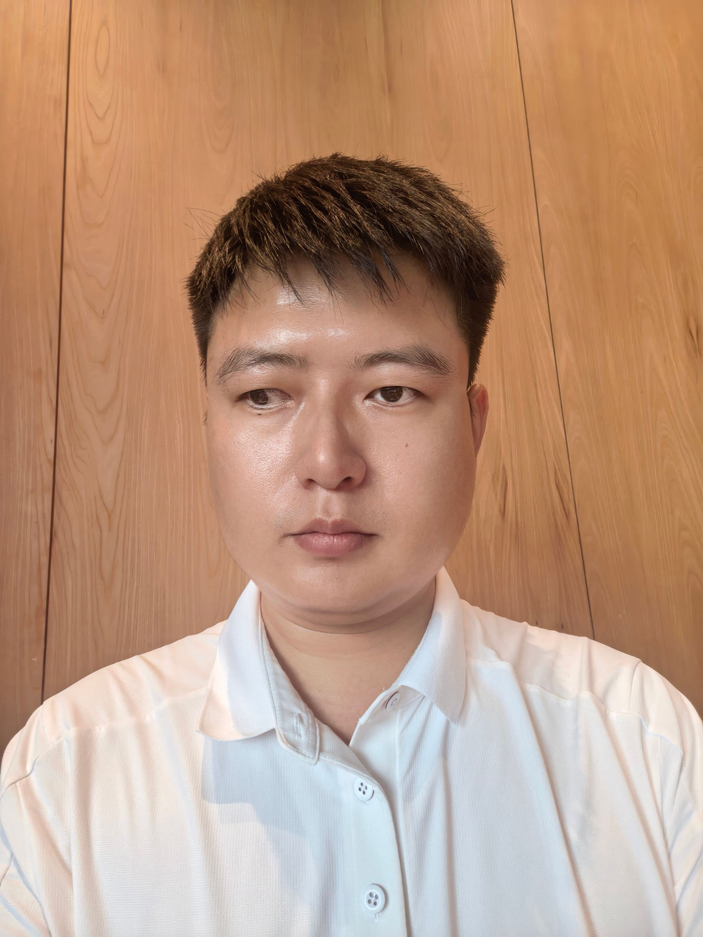 张帅头像