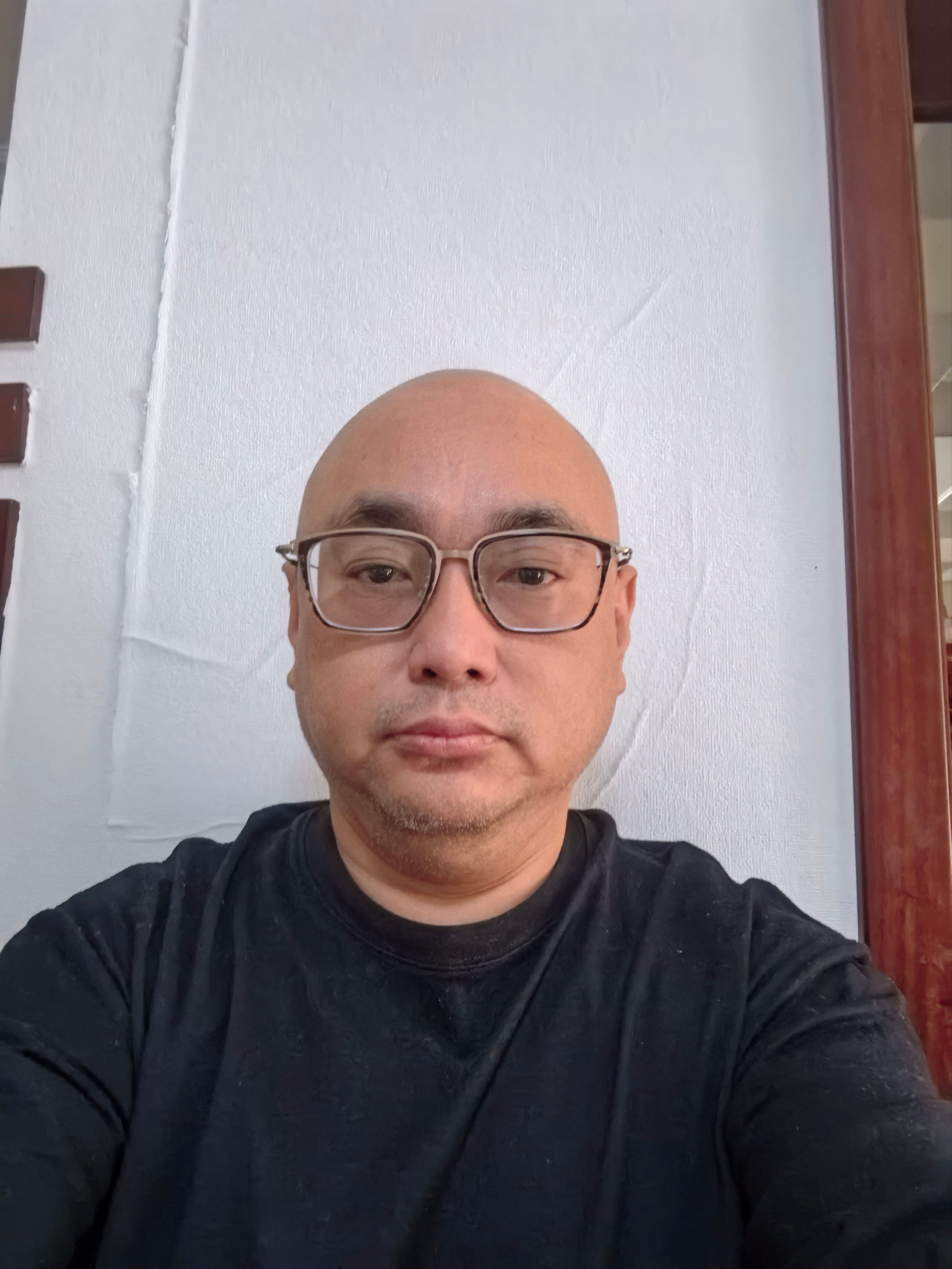 韩钢；头像