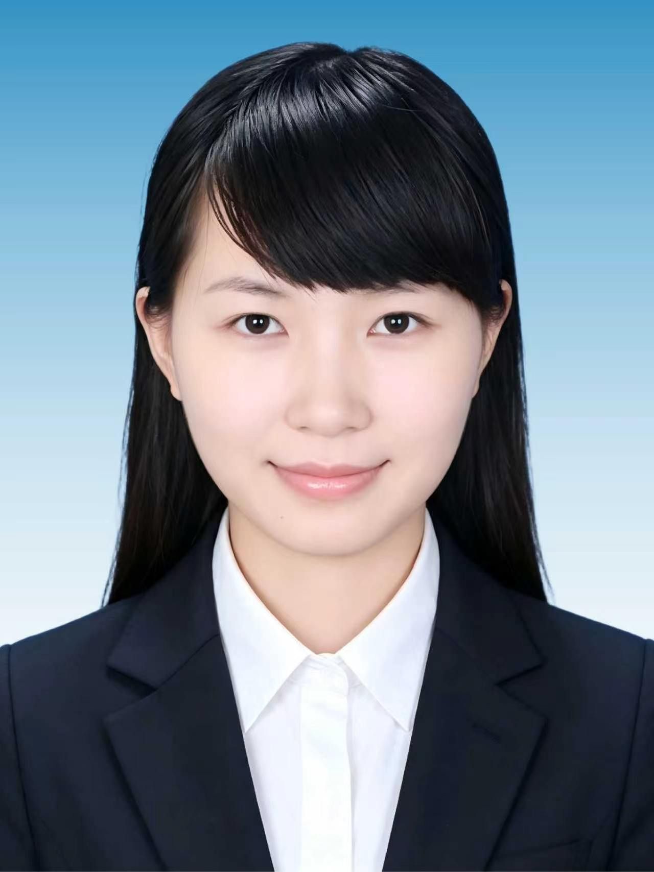 黄洁宜头像