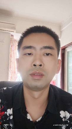 项江华头像