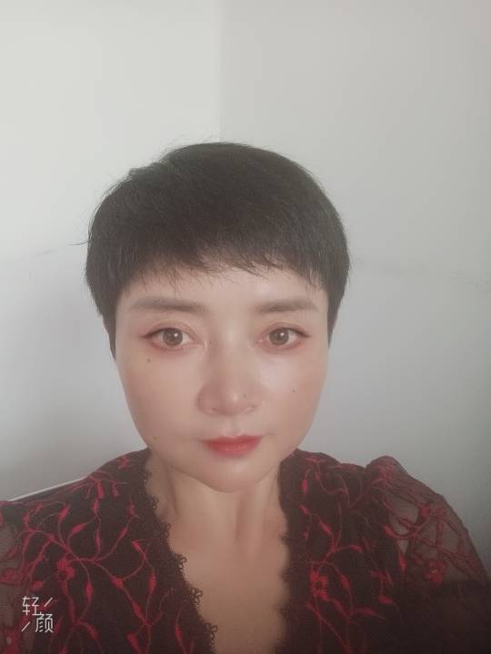 罗福英头像