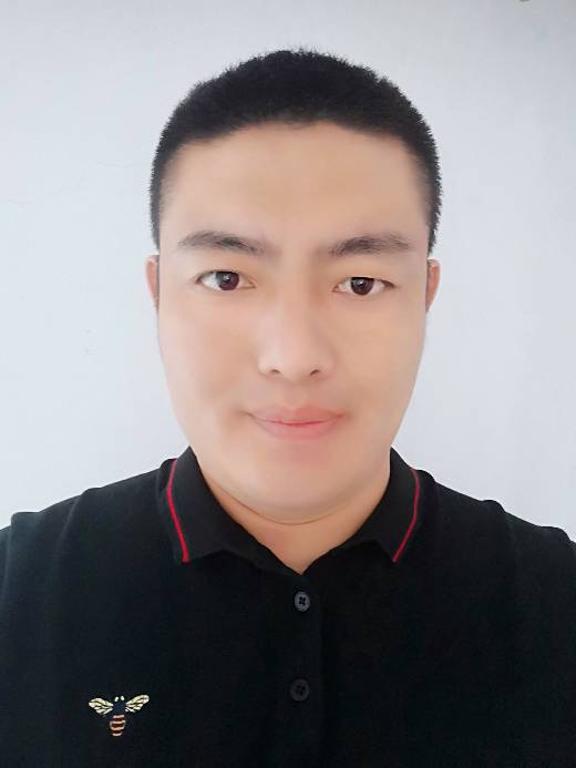 华东辉头像