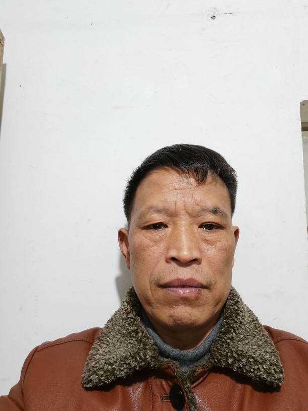罗才华头像