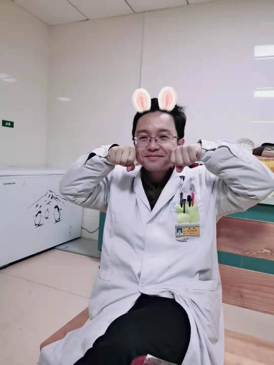 瞿涛头像