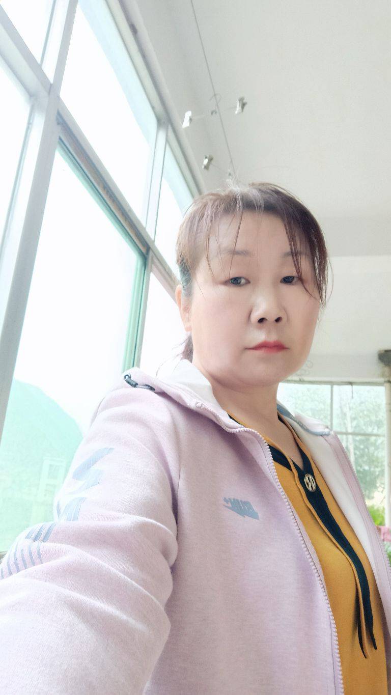 何海娥头像