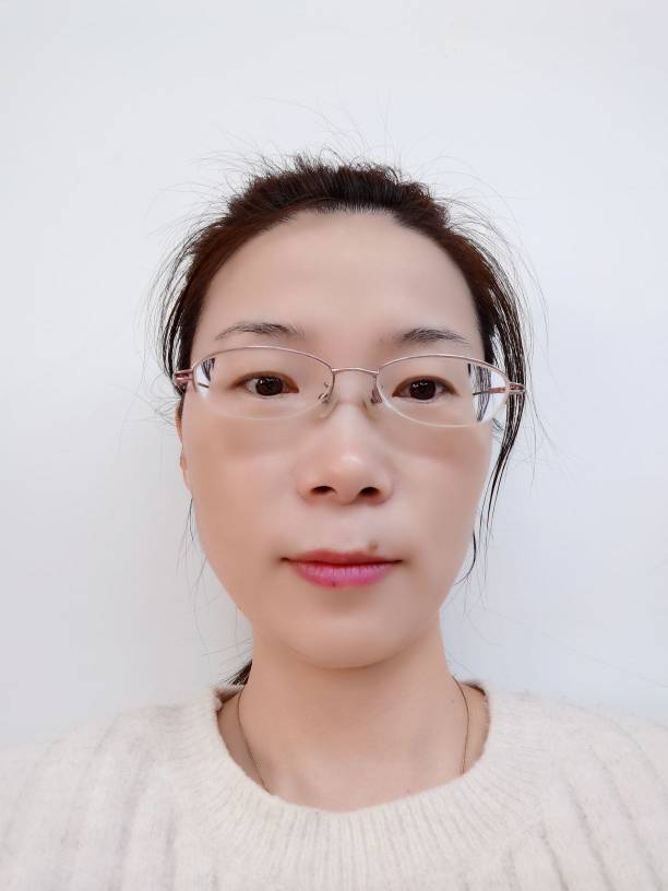李红头像