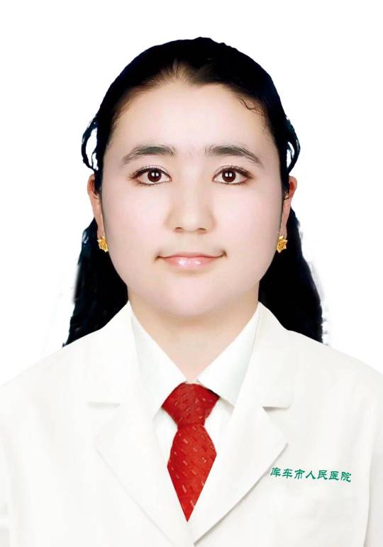 阿衣加马力·吾甫尔头像