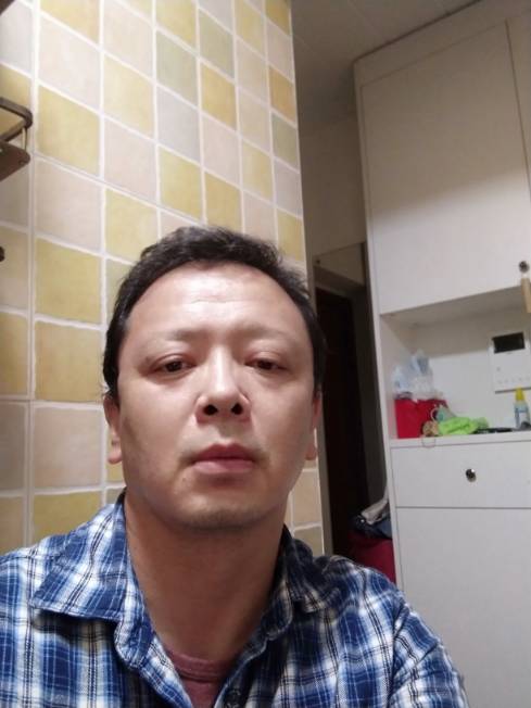 鲍锐头像