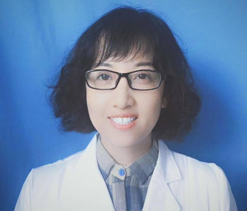 龙文静头像