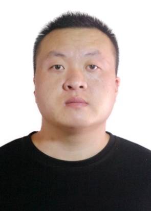 周拓头像