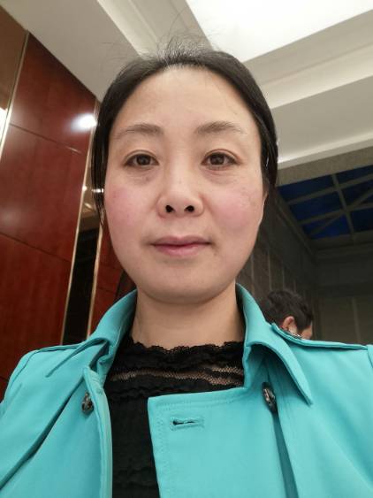 葛红头像