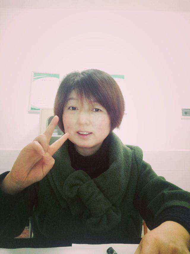 郑华琼头像