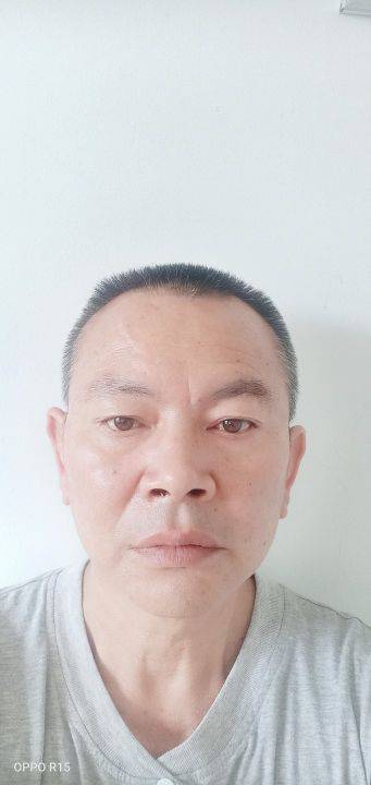 岳忠头像