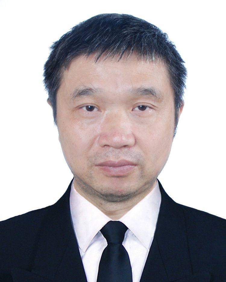 肖华华头像