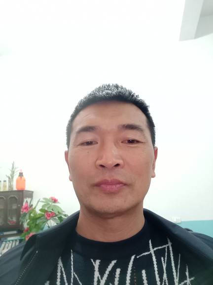 田晖头像