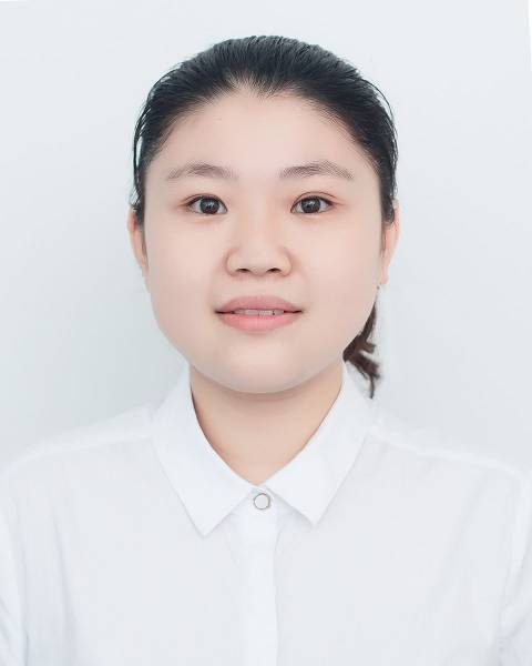 窦亚雯头像