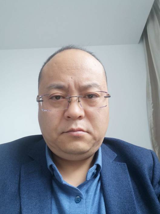 郑少华头像