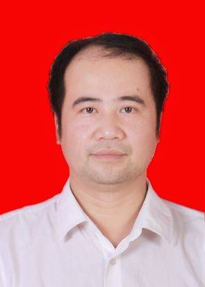 汤华头像