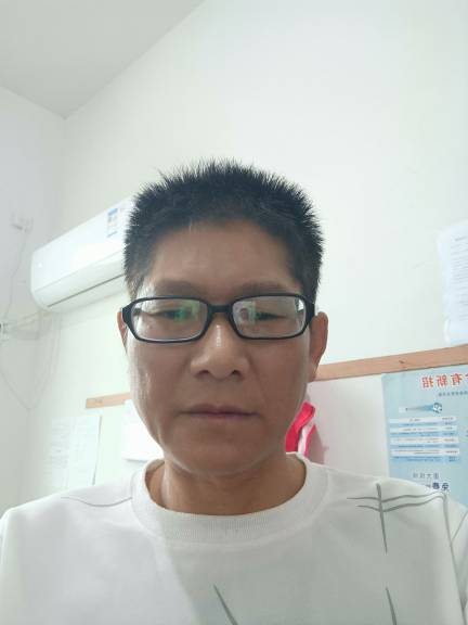 阮青华头像