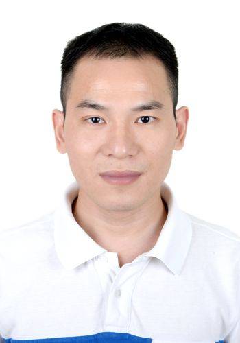 何立果头像
