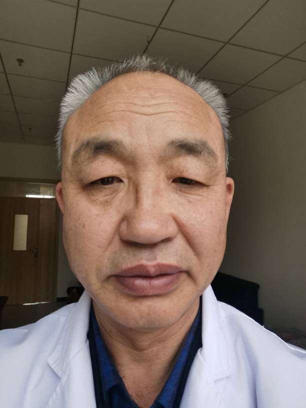 苏保国头像