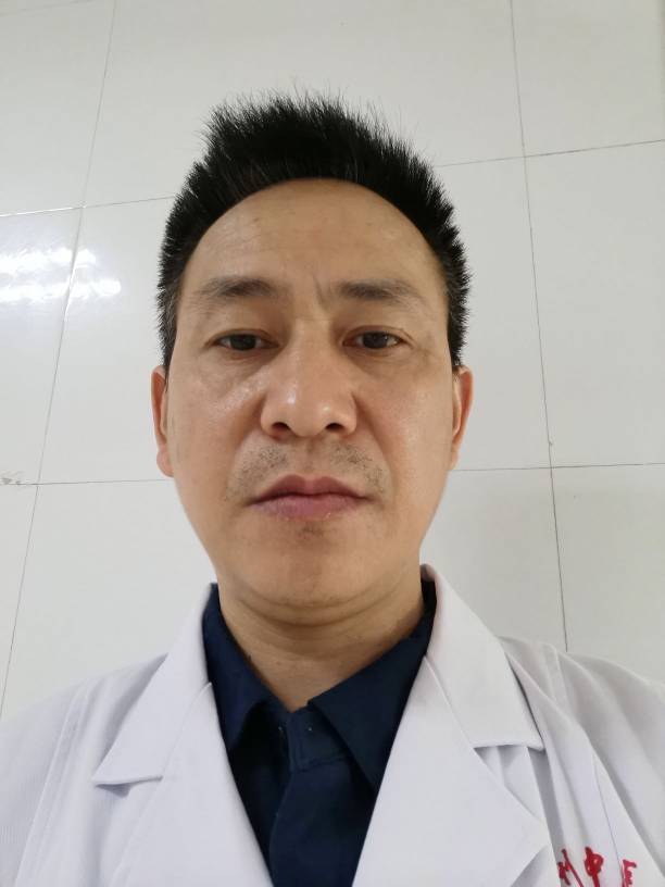 杨秀光头像