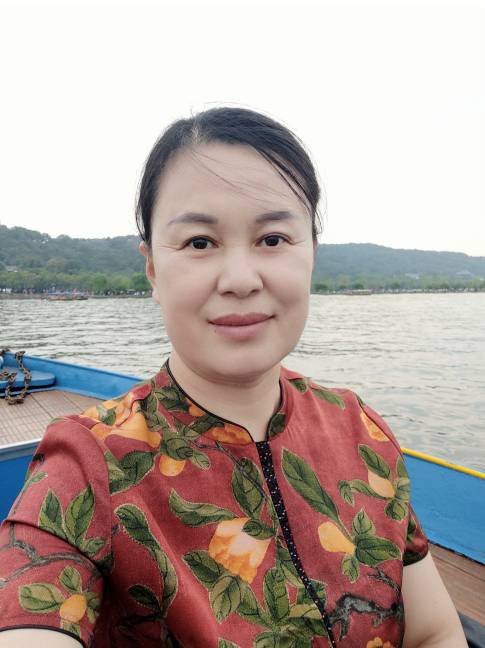张爱英头像