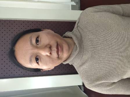 张利利头像