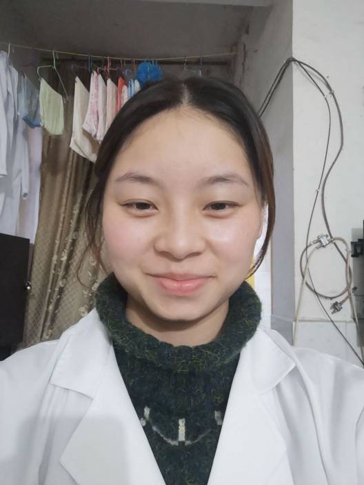 唐红头像
