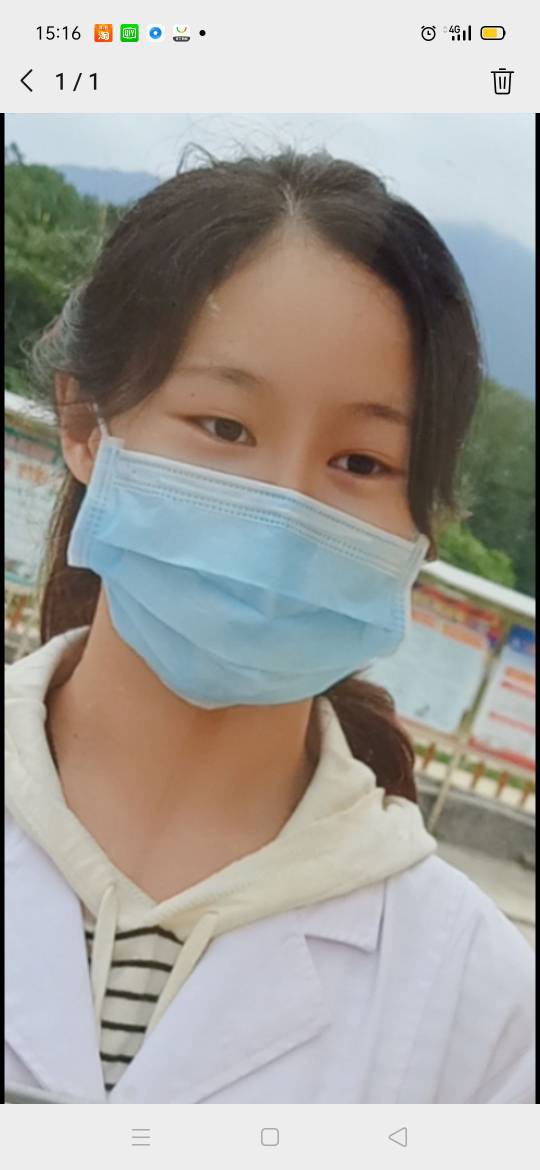 杨佩佩头像