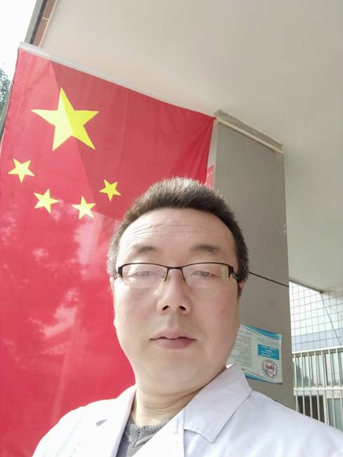 张健头像