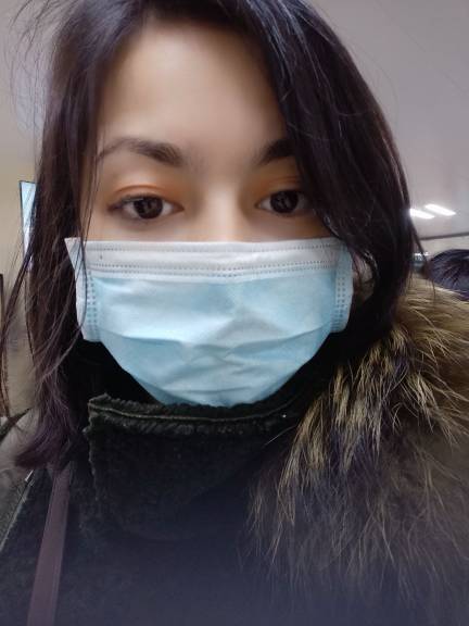 祖丽皮娅·买提卡斯木头像